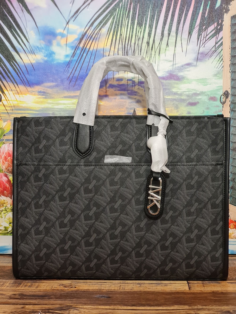 Michael Kors Gigi Logo Tote